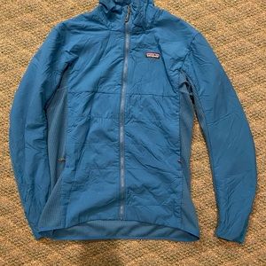 Patagonia men’s nano air light hybrid jacket.